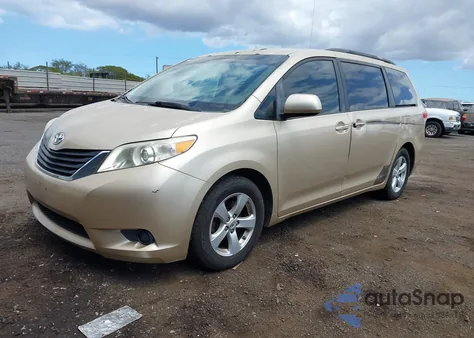 2012 Toyota Sienna Le V6 7 Passenger Auto Access Seat/Le V6 8 Passenger from USA, damaged, VIN 5TDKK3DC3CS205659
